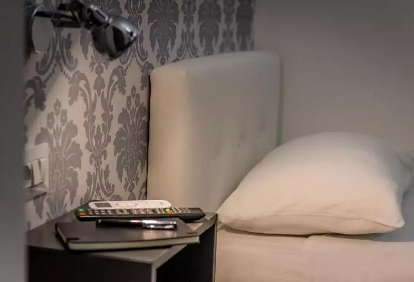 Fotos del hotel Inside Roma Rooms:  21