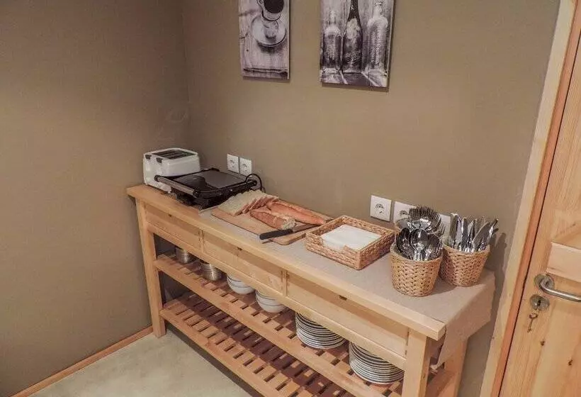 Fotos del hotel Liv Inn Guest House:  7