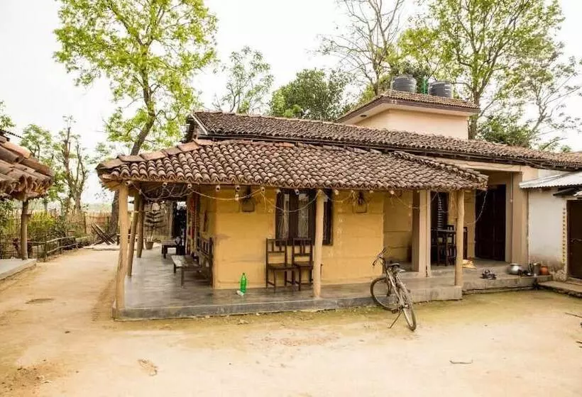 Fotos del hotel Tharu 20for7 Holiday House:  8