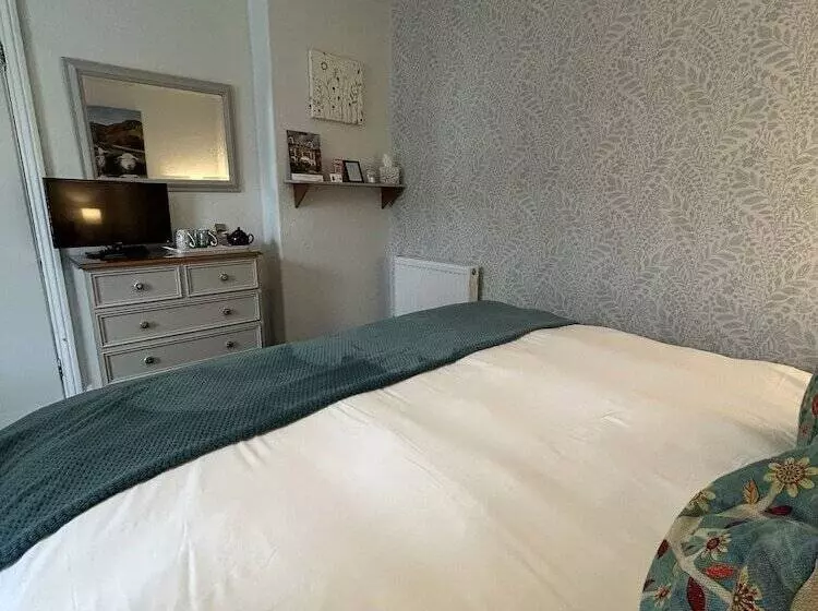 Archway Guest House