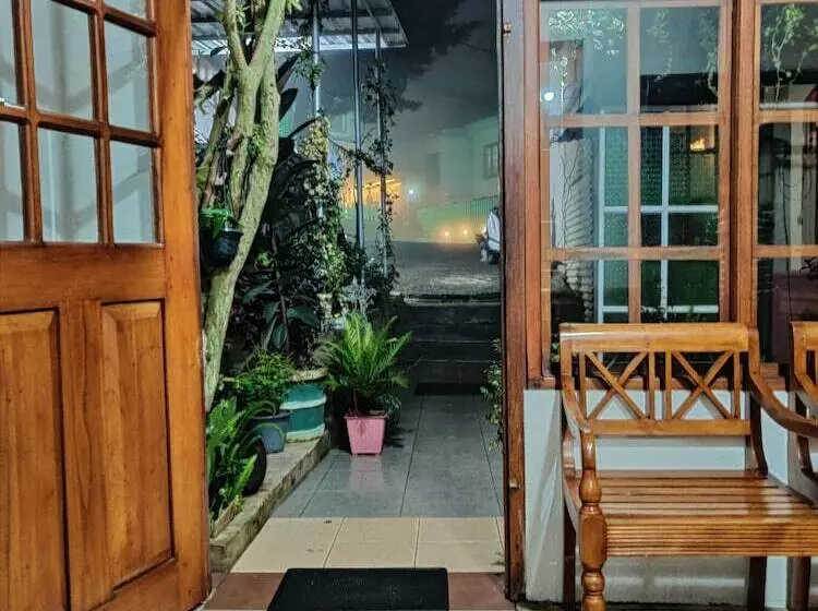 Fotos del hotel Carnation Rest:  5