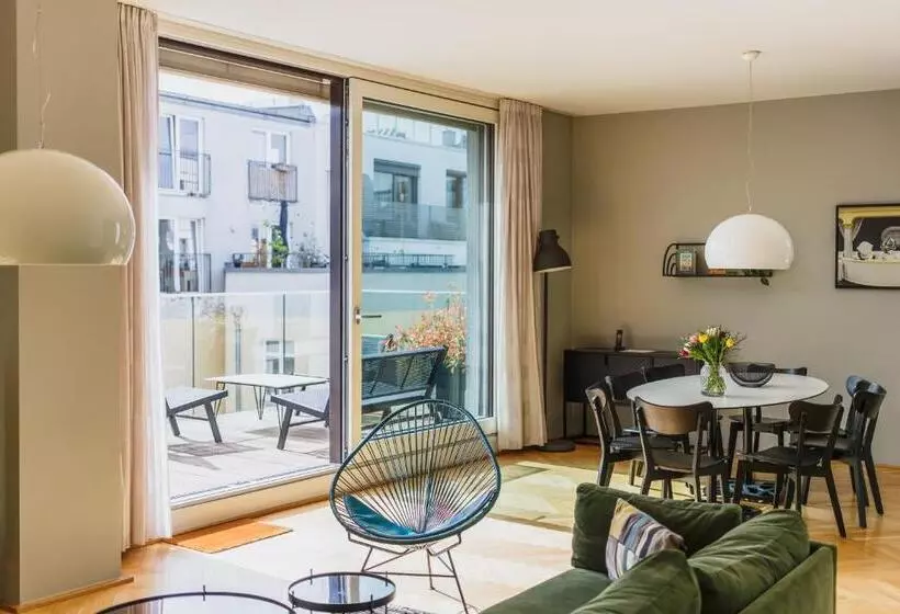 Fotos del hotel The Circus Apartments:  10