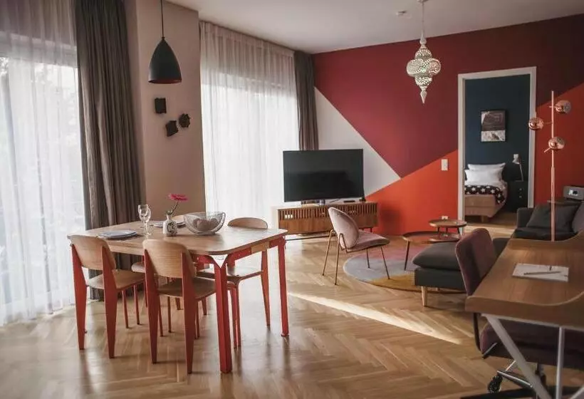 Fotos del hotel The Circus Apartments:  22