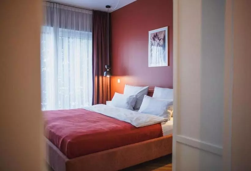 Fotos del hotel The Circus Apartments:  12