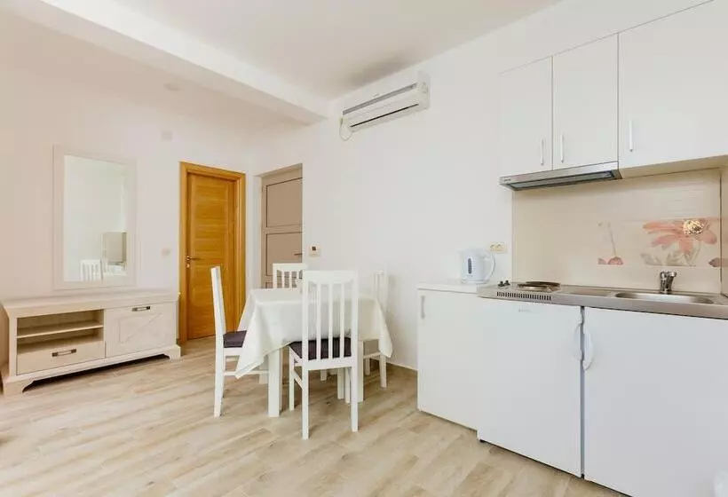 Fotos del hotel Apartments Jovan:  10
