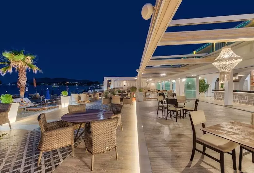 Fotos del hotel Mandala Seafront Suites:  4