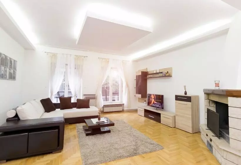 Central Park Residence