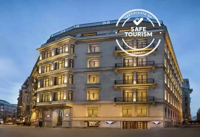 Akka Lush  Taksim