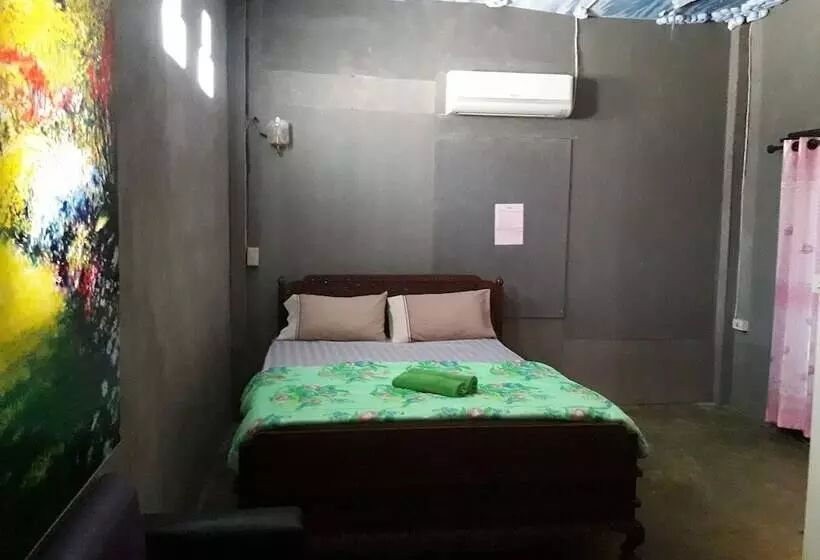 Fotos del hotel Romyen:  4