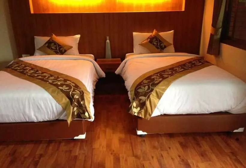 Ruenchan Resort At Saithai