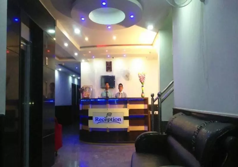 Fotos del hotel Luck Residency:  10