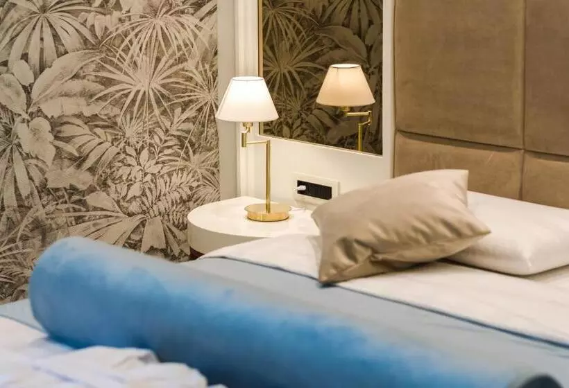 Fotos del hotel Miraval Luxury Rooms:  10