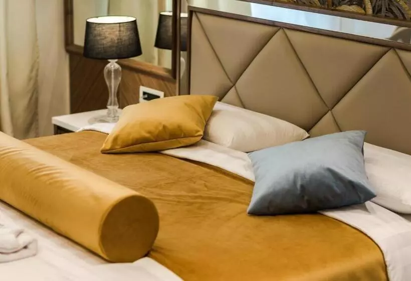 Fotos del hotel Miraval Luxury Rooms:  4