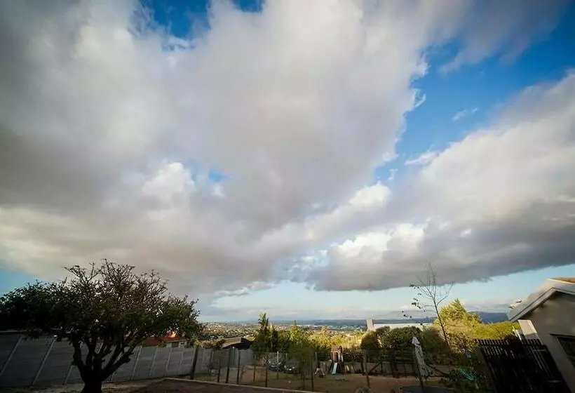Fotos del hotel Heaven's View Guest House:  3
