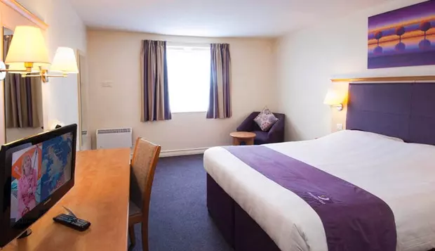 Fotos del hotel Premier Inn Peterborough Ferry Meadows:  2