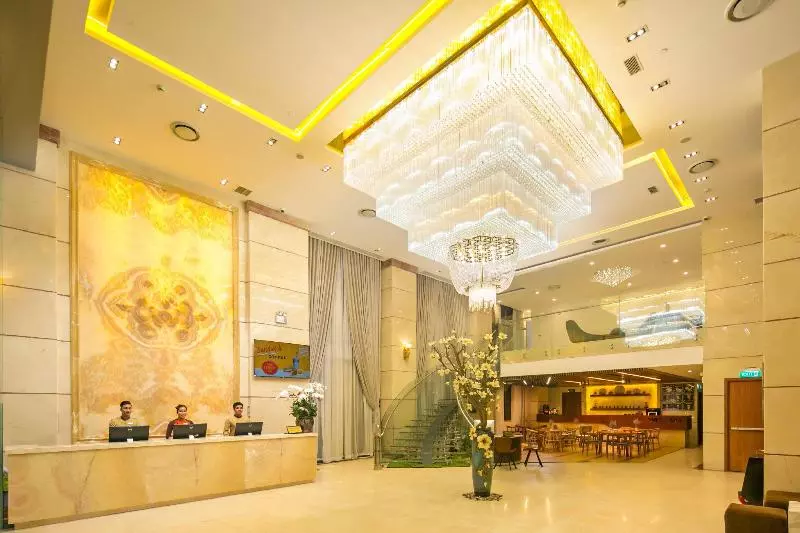 Fotos del hotel Mandila Beach Hotel Danang:  2