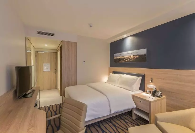 Fotos del hotel Hampton By Hilton Frankfurt Airport:  2