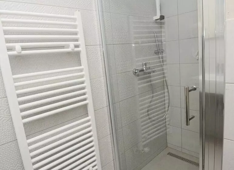 Fotos del hotel Bigeste:  10