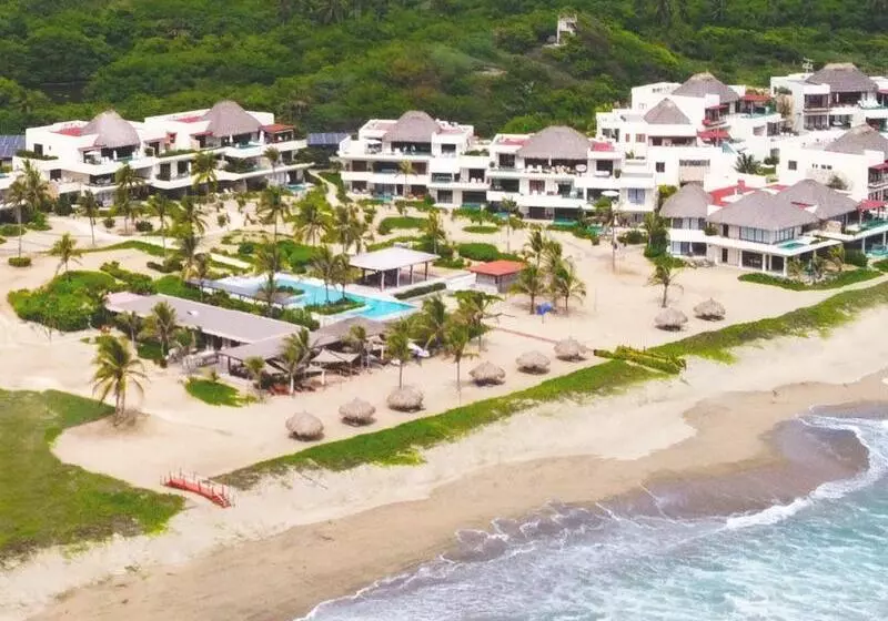Fotos del hotel Marea Beachfront Villas:  4