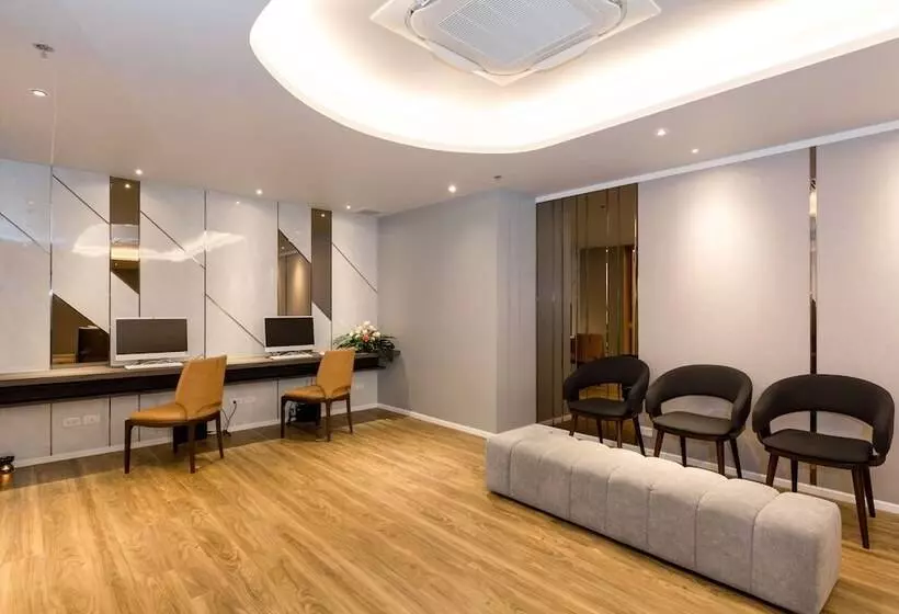 Fotos del hotel The Nature Phuket:  2