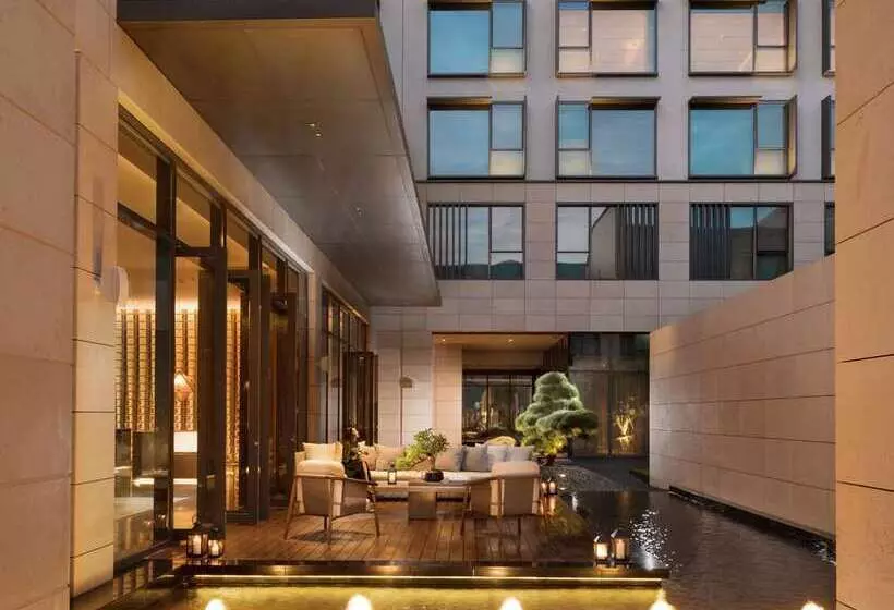 Fotos del hotel Joyze  Xiamen, Curio Collection By Hilton:  1