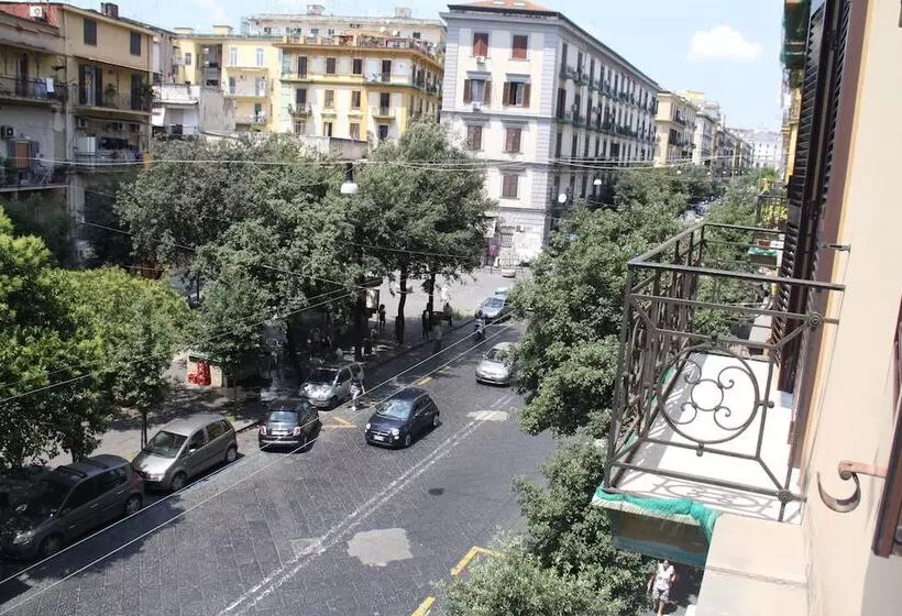 Fotos del hotel B&b Le Porte Di Napoli:  2