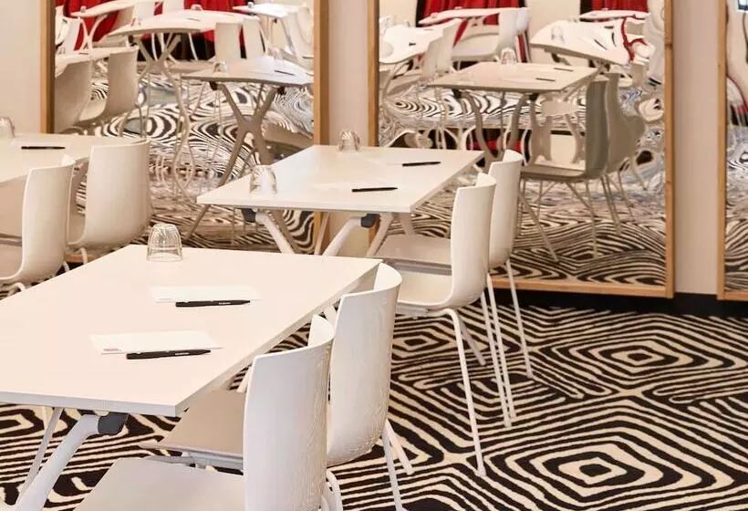 Fotos del hotel Mama Shelter Paris West:  12