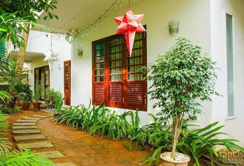Fotos del hotel The Francis Residence:  2