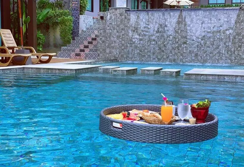 Fotos del hotel The Scene Cliff View Villas:  3