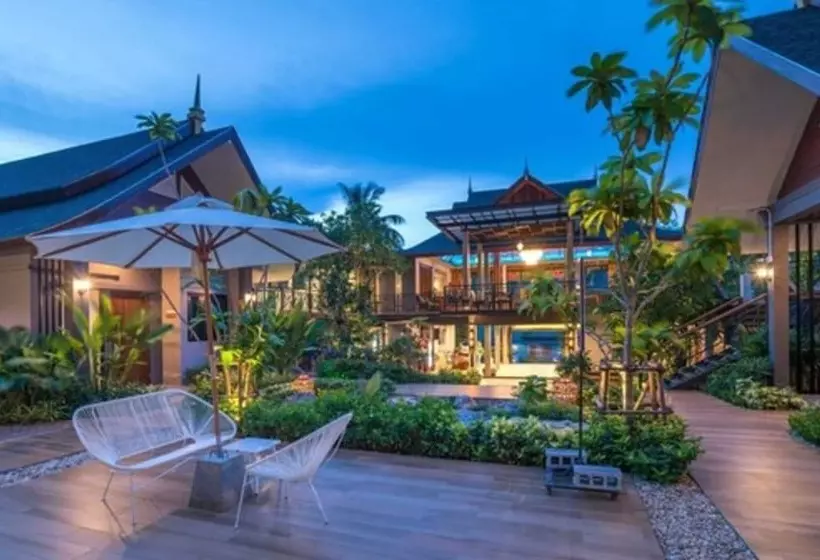 Fotos del hotel The Scene Cliff View Villas:  25