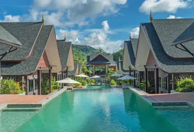 Fotos del hotel The Scene Cliff View Villas:  18