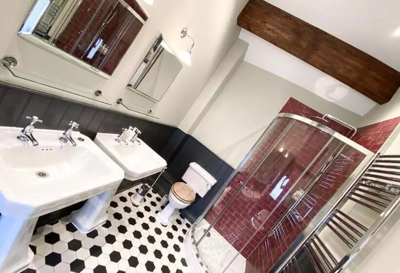 Fotos del hotel Helen Browning's Royal Oak:  6
