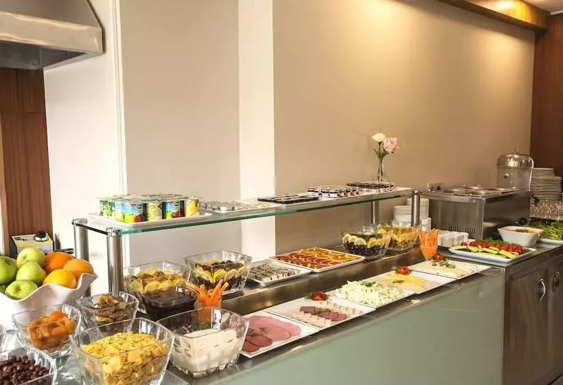 Fotos del hotel Obelisk  & Suites:  2