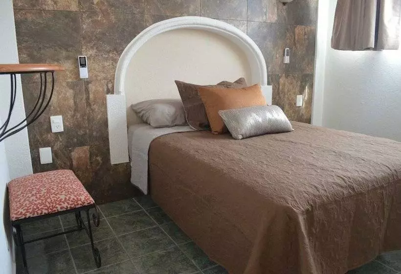 Boutique La Josefina  Adults Only