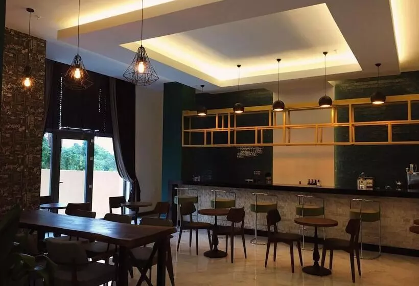 Fotos del hotel City Hotel Batumi:  12