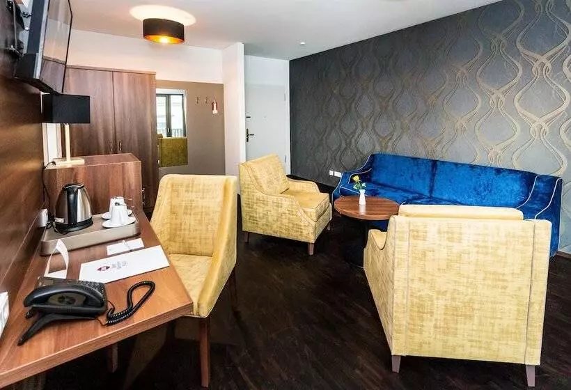 Fotos del hotel Best Western Plus Royal Suites:  21