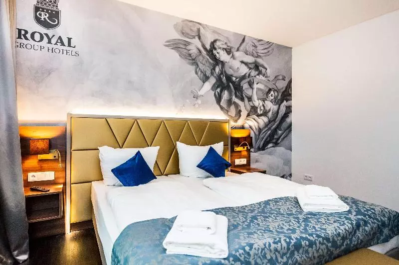Fotos del hotel Best Western Plus Royal Suites:  3