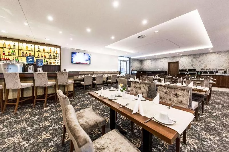 Fotos del hotel Best Western Plus Royal Suites:  20