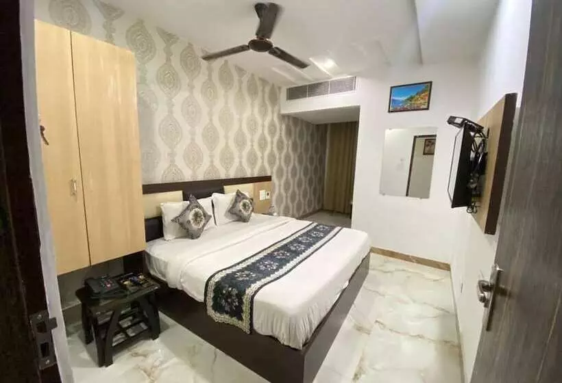 Fotos del hotel Treebo Trip Paradise:  7