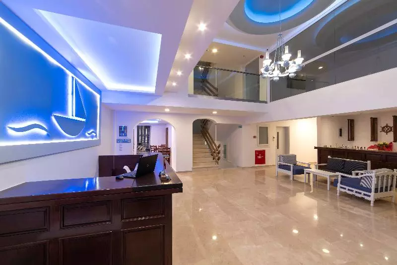 Fotos del hotel Naiades Marina:  5